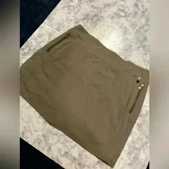 Women’s Anatomie Made in Italy Tan Golf Skirt Skort Size XL - Picture 1 of 7